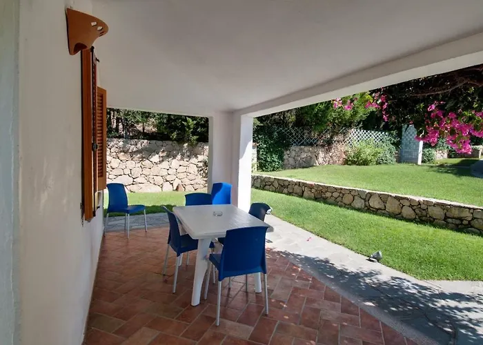 Stunning Bouganvillage 2 Bedroom Num1321 アパート